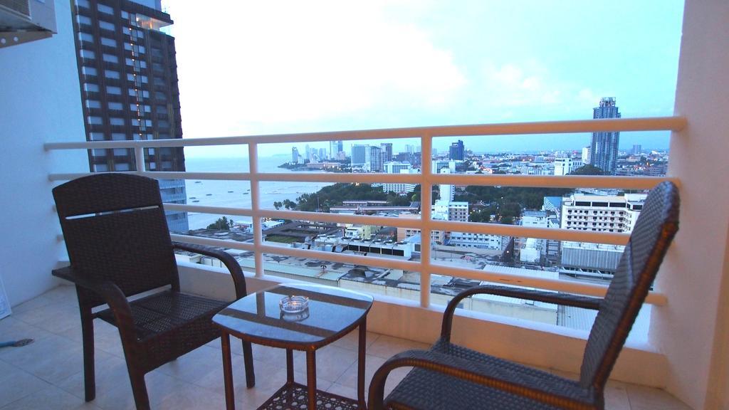 View Talay 6 By Pat 42 Daire Pattaya Dış mekan fotoğraf